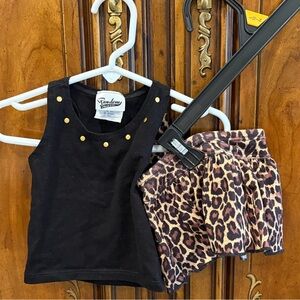 Random Hearts Black Tank Top and Leopard Print Skirt Set
EUC